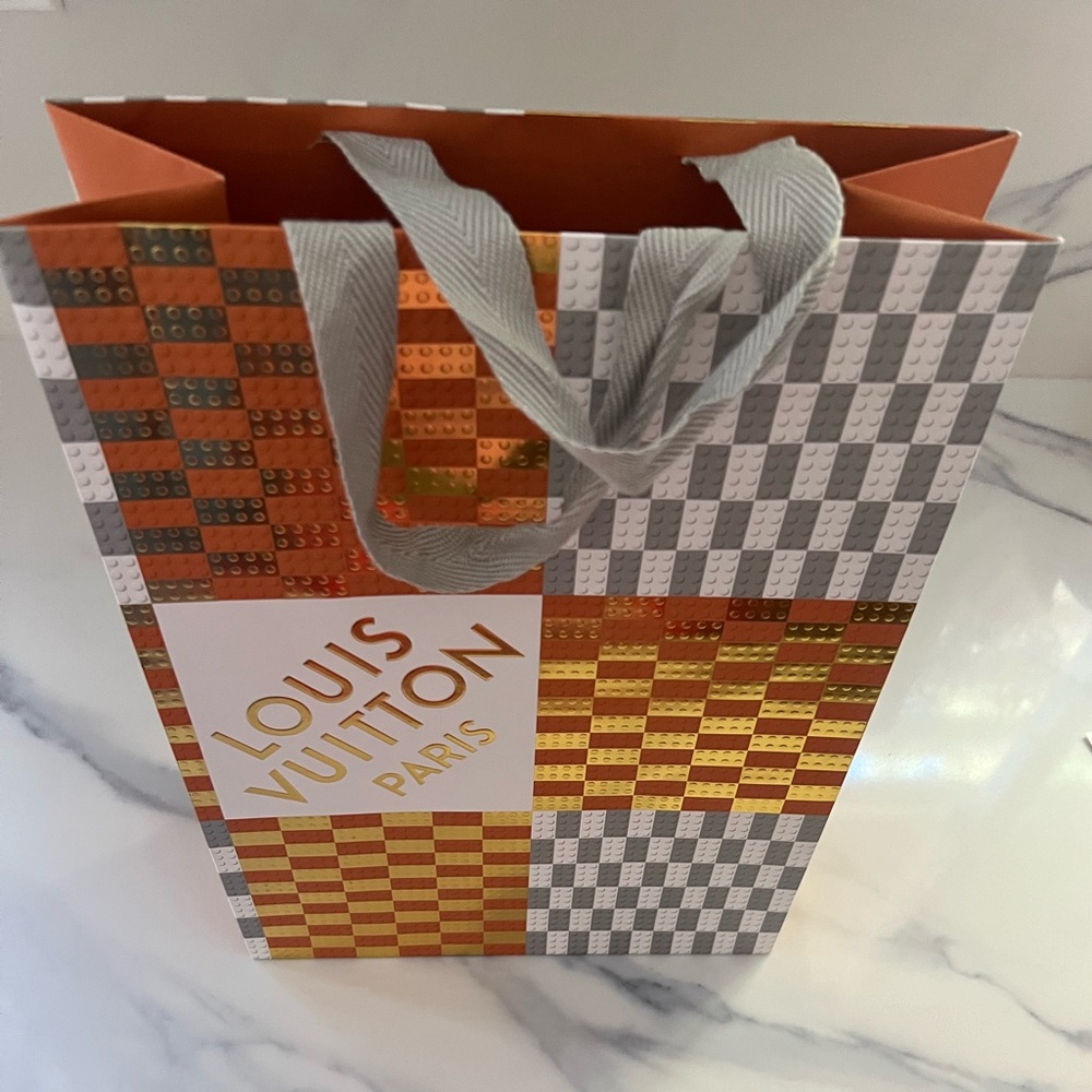 AUTHENTIC  Louis Vuitton 2022 Holiday Lego Gift Shopping Bag - Picture 6 of 11